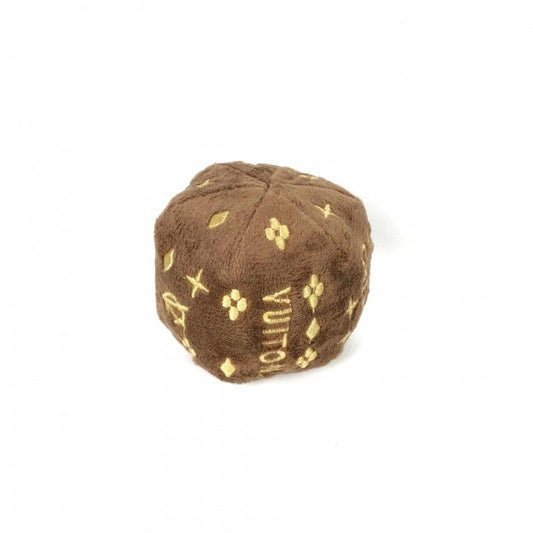 CHEWY VUITTON CATCH BALL