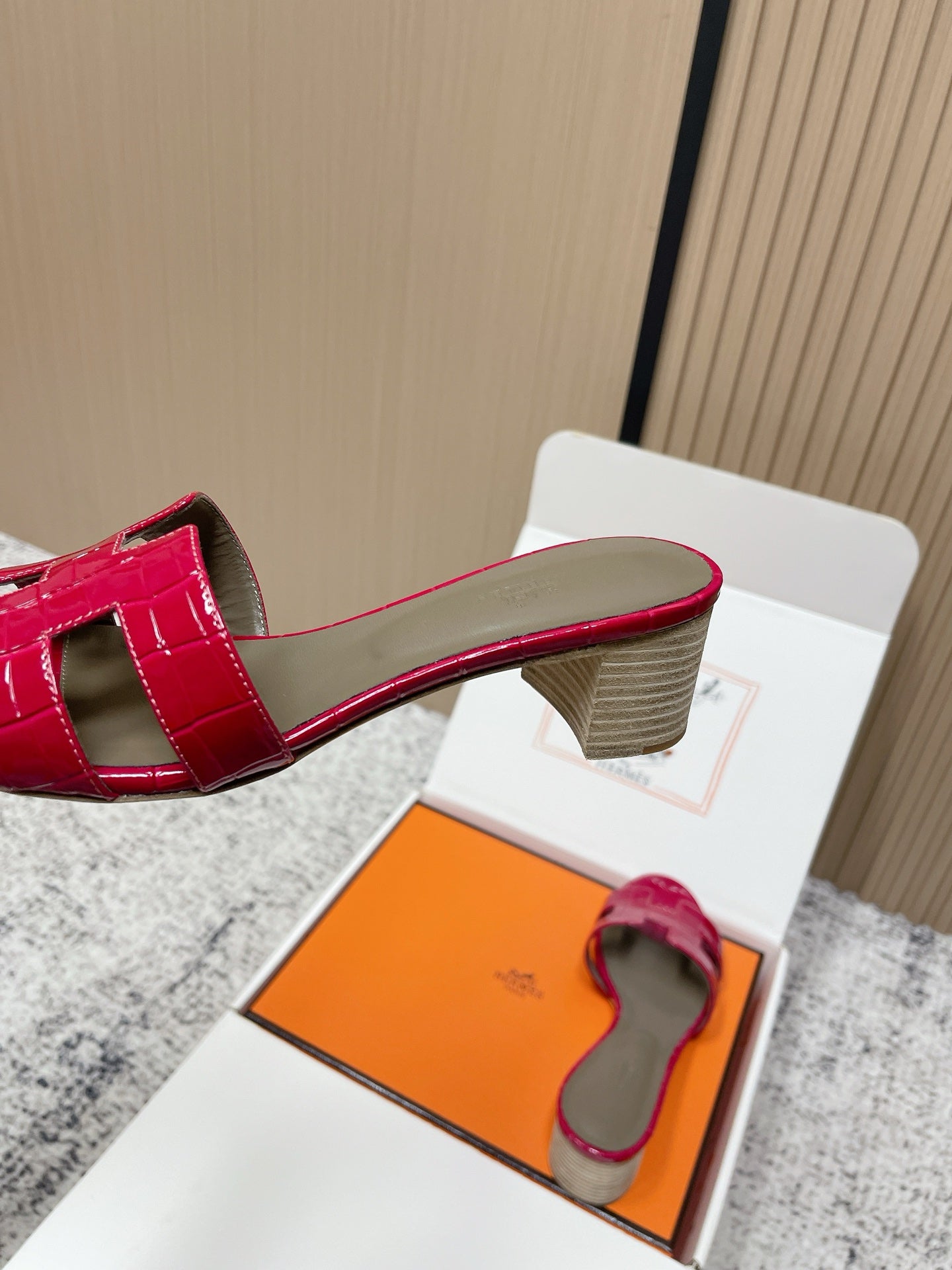 Summer Fashion Women's Shoes — H (Red)