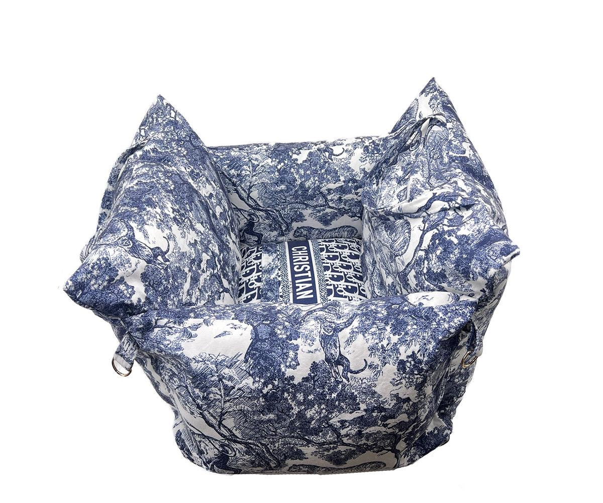 DIOARA BLUE DOG CAR SEAT