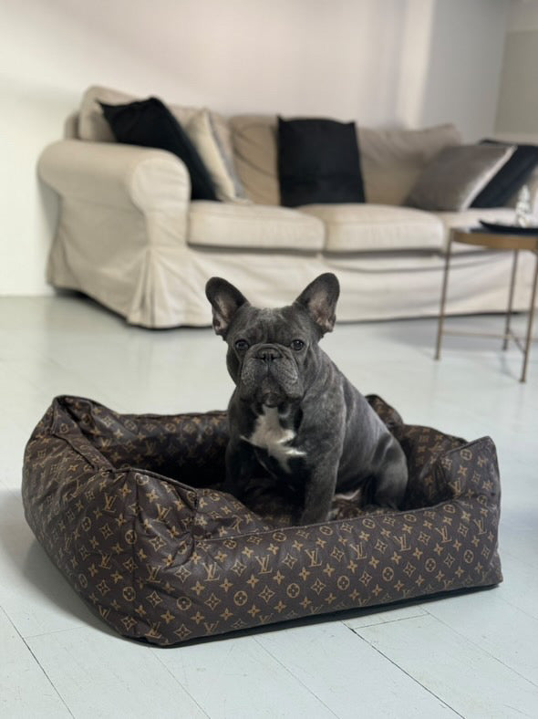 LOUIS PAWTTON ESSENTIALS DOG BED