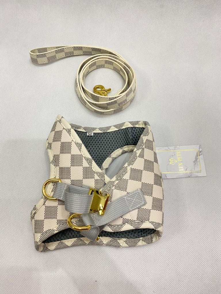 XANTHIA Dog Collar & Harness