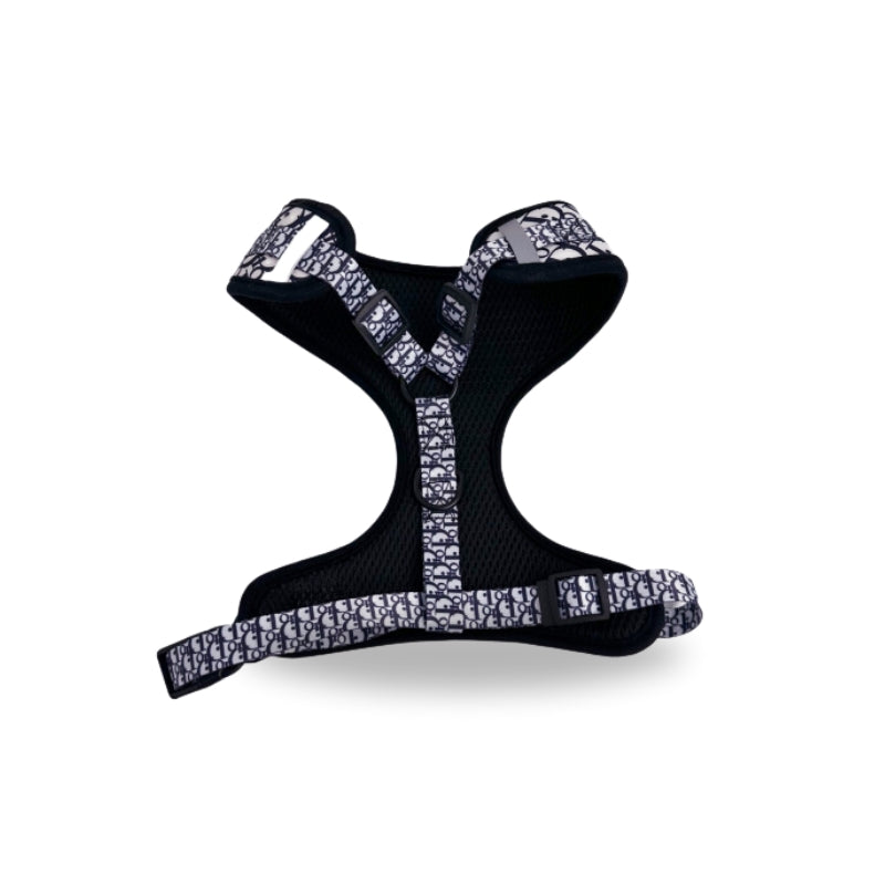 SUMA Walking Set (Collar, Harness, Leash, Bowtie, Bag)