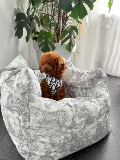 DIOARA DOG CAR SEAT