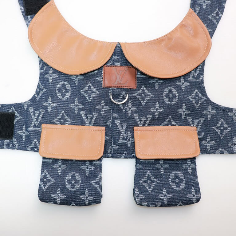 Classy dog coat with harness W605