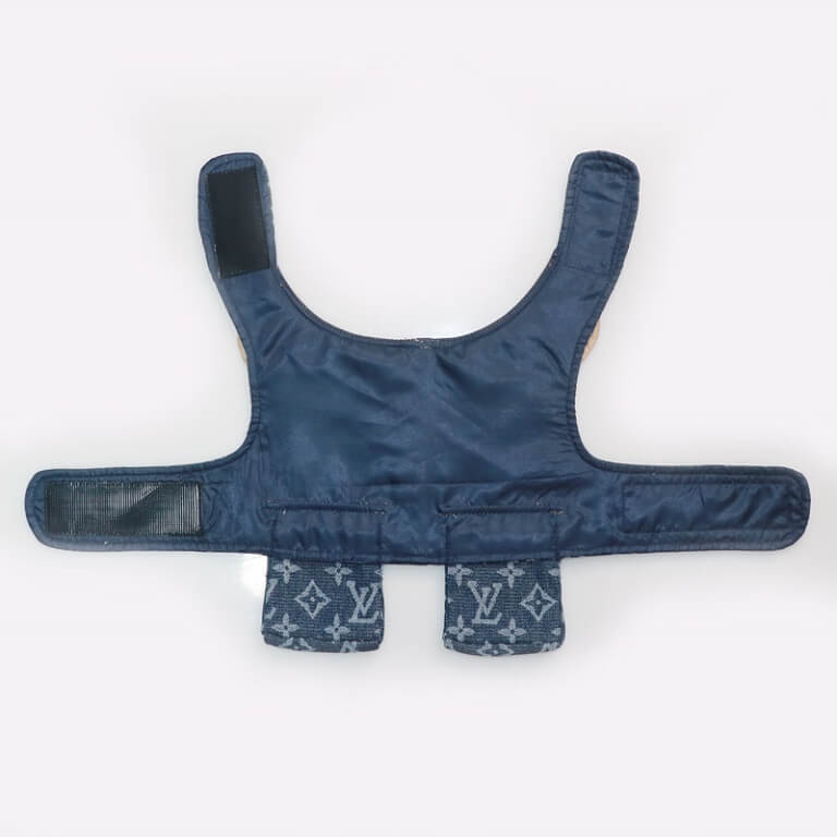 Classy dog coat with harness W605