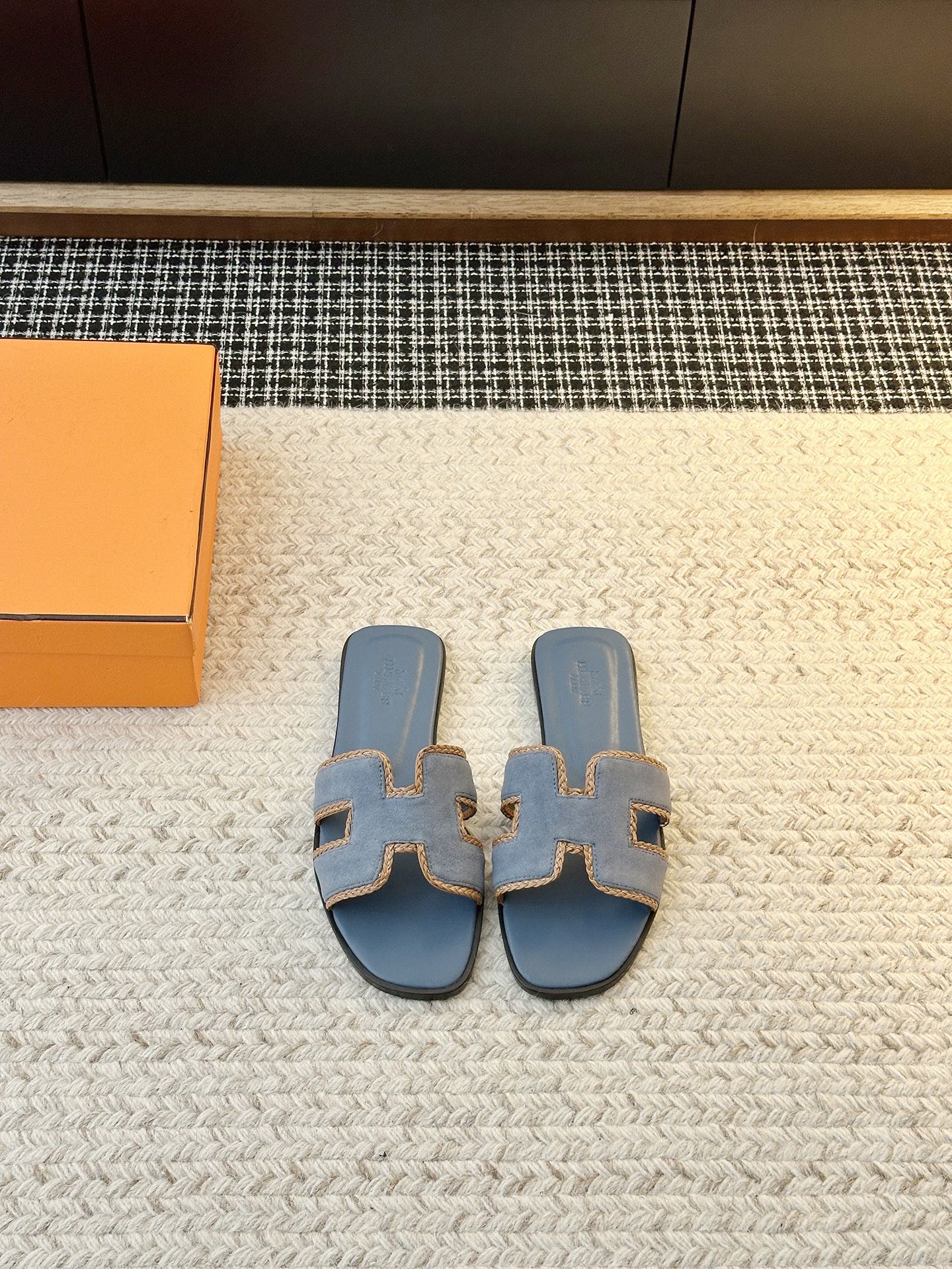 Summer Fashion Slides — H (Light Blue)