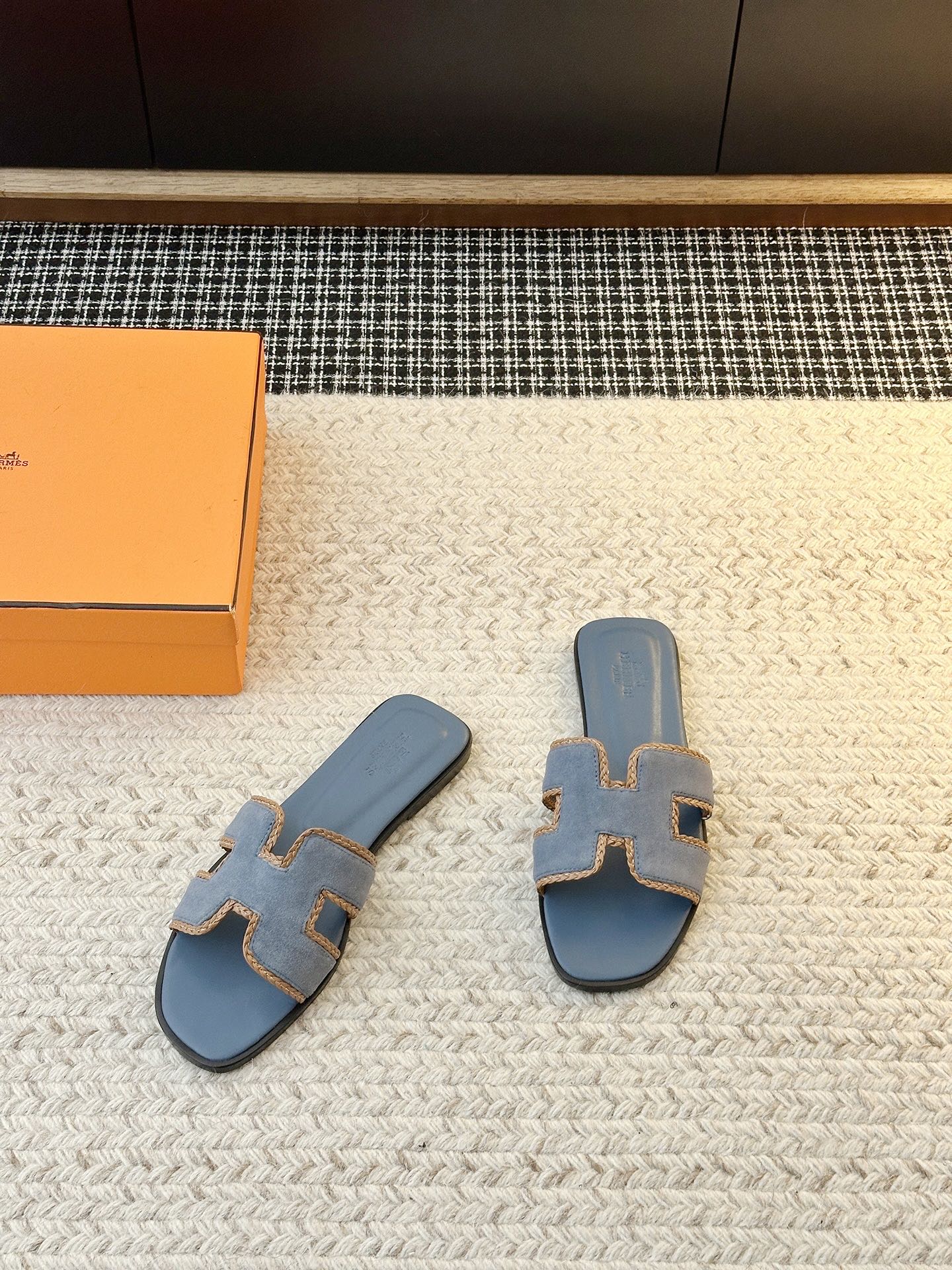 Summer Fashion Slides — H (Light Blue)