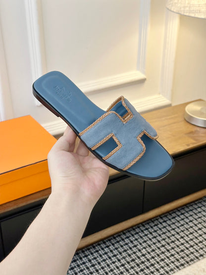 Summer Fashion Slides — H (Light Blue)