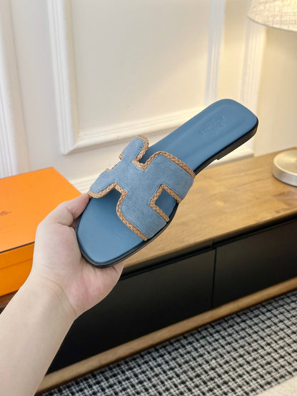 Summer Fashion Slides — H (Light Blue)