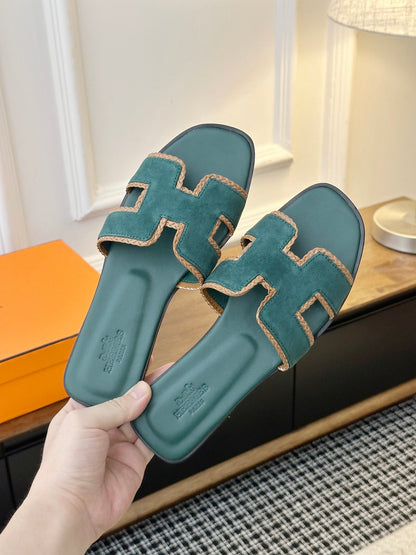 Summer Fashion Slides — H Green
