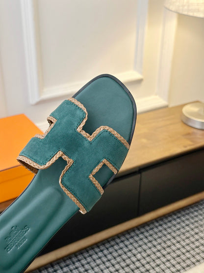 Summer Fashion Slides — H Green