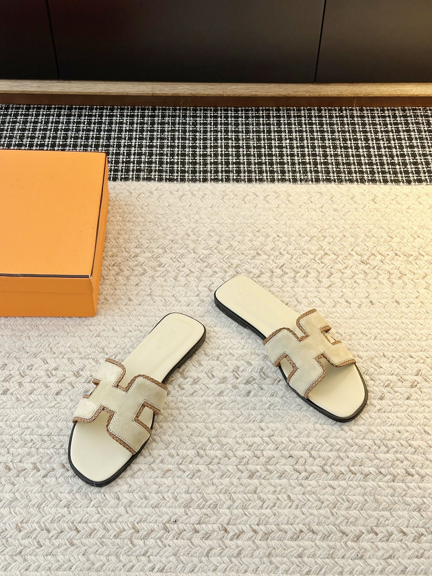 Women's Summer Slides — H (Off-White)