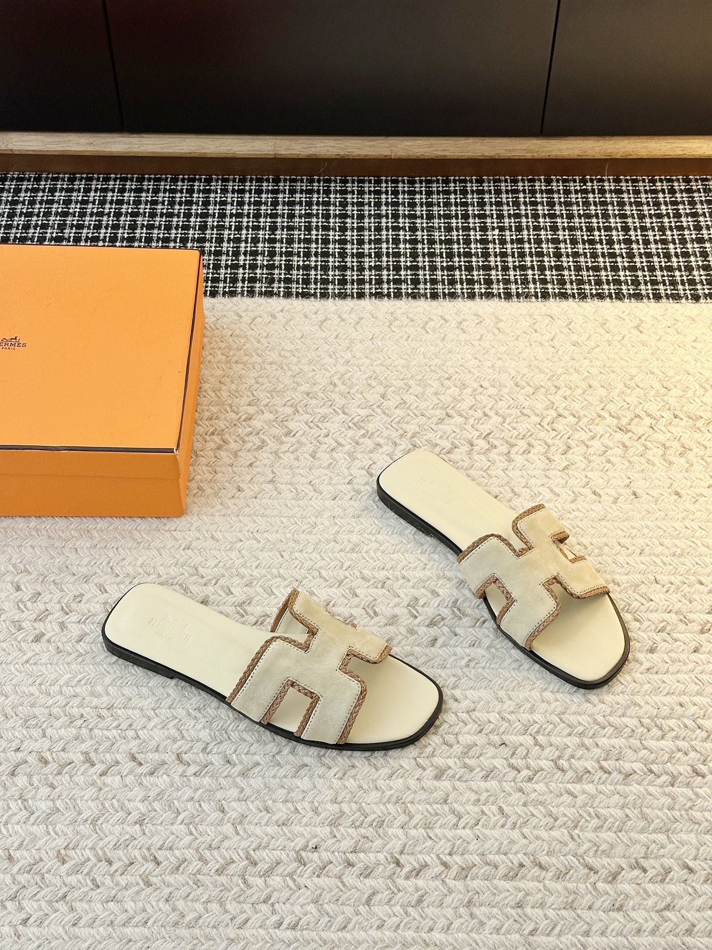 Women's Summer Slides — H (Off-White)