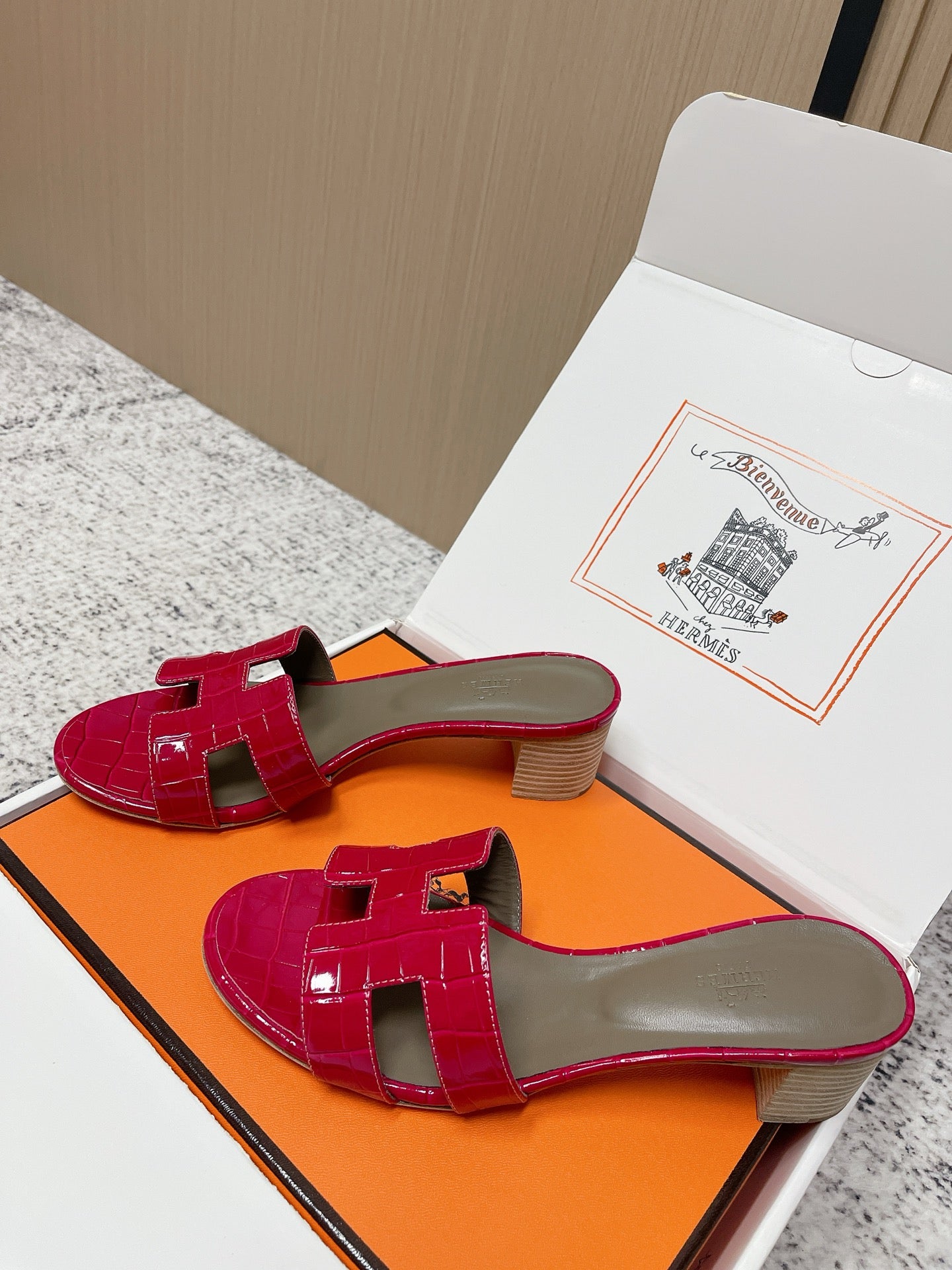 Summer Fashion Women's Shoes — H (Red)