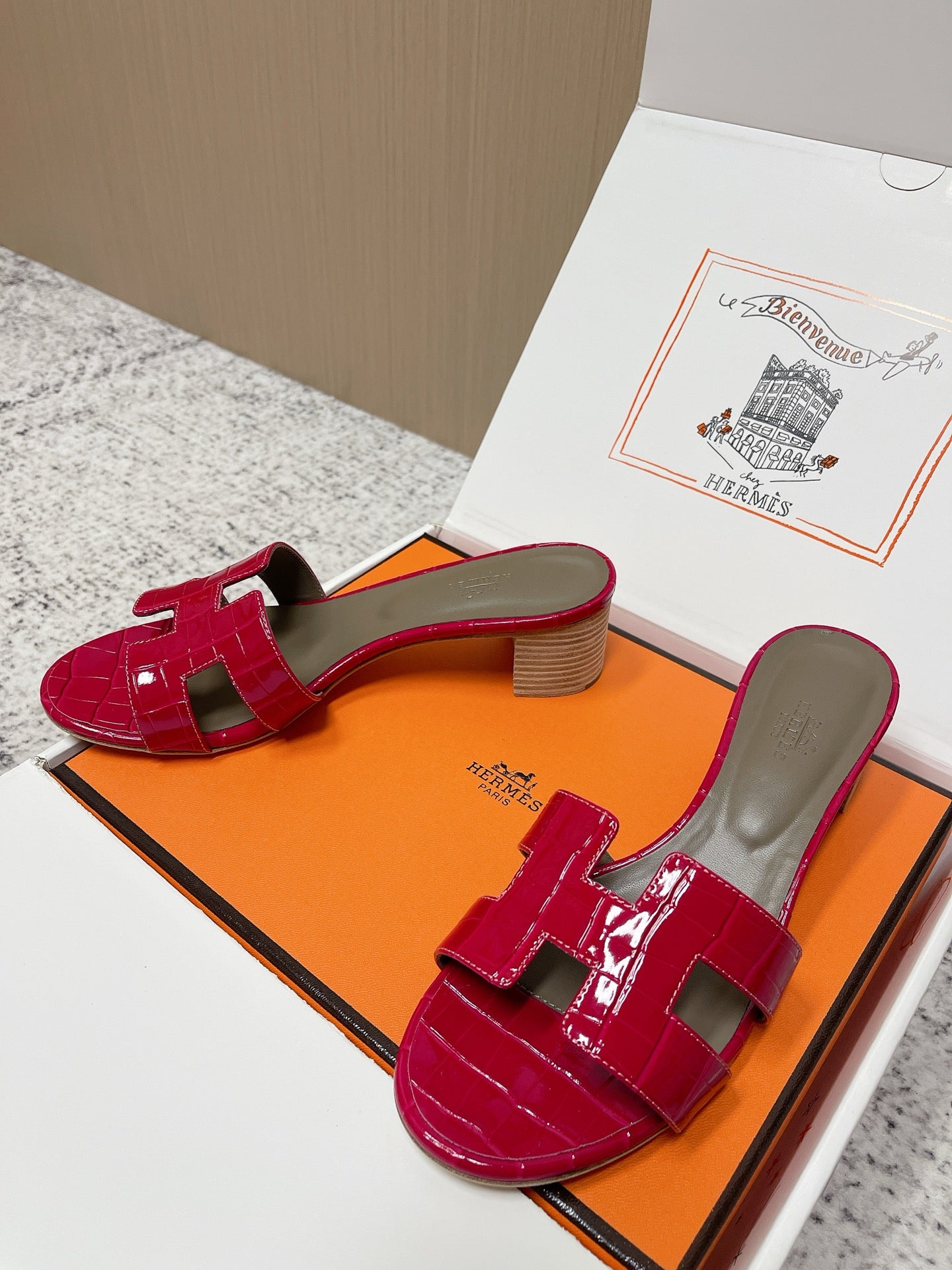 Summer Fashion Women's Shoes — H (Red)
