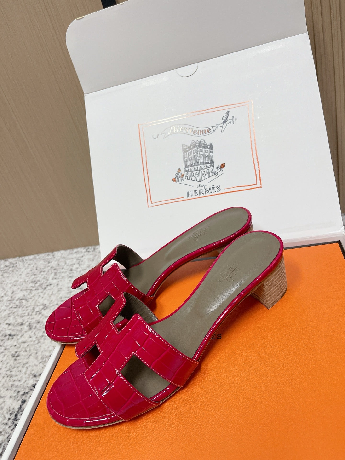 Summer Fashion Women's Shoes — H (Red)
