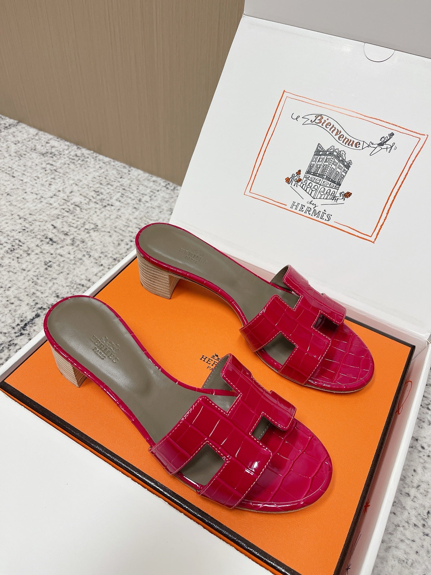 Summer Fashion Women's Shoes — H (Red)