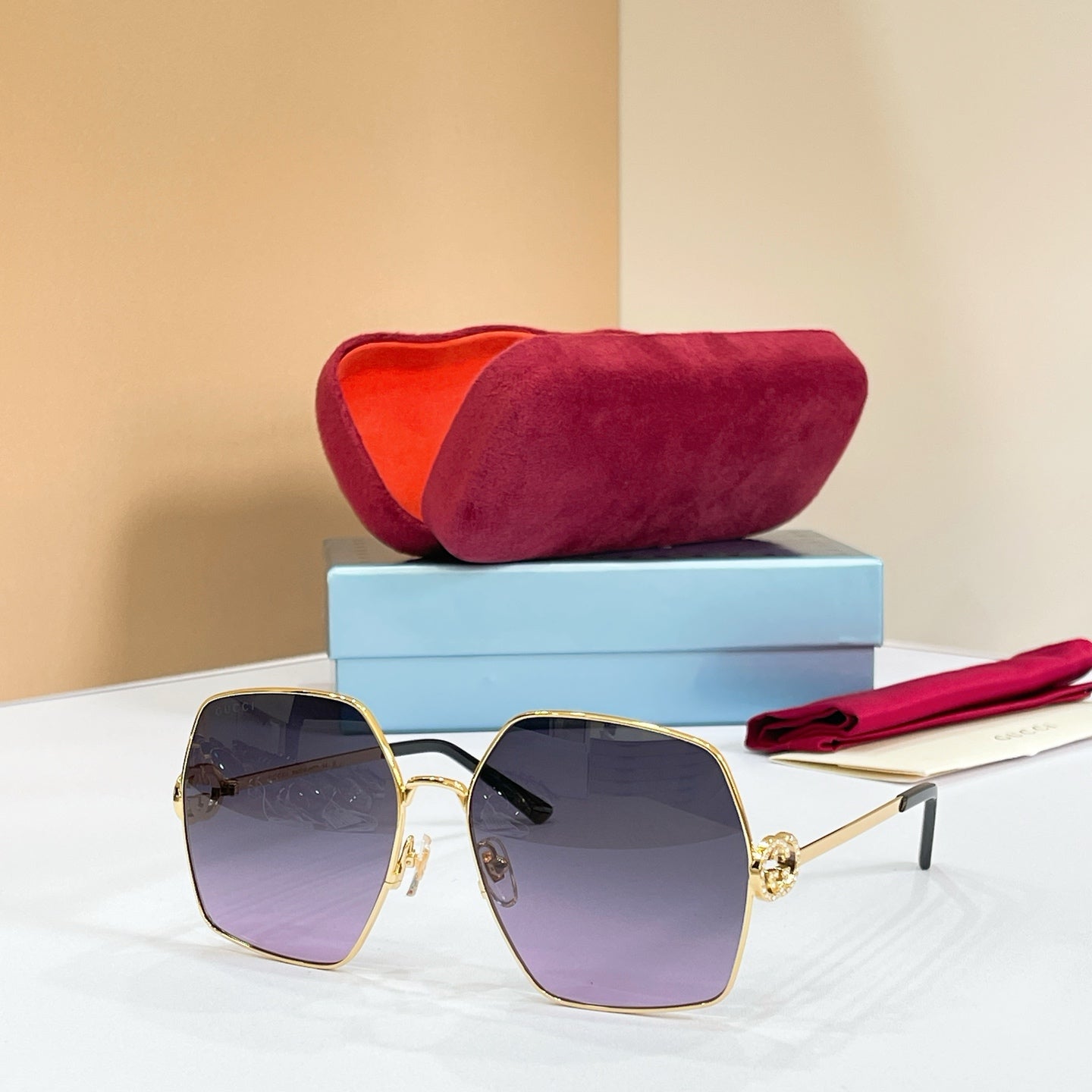 sunglasses