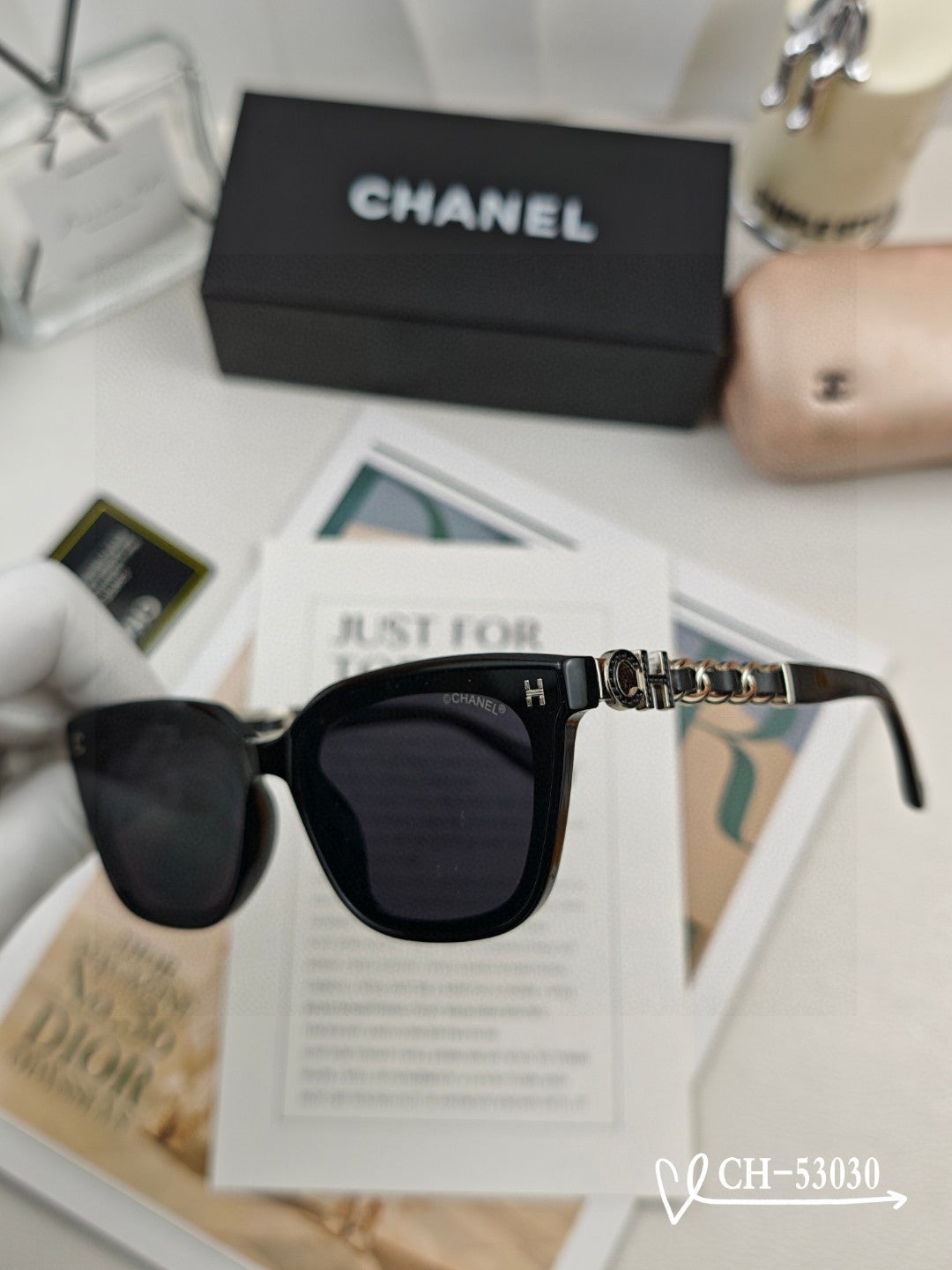 sunglasses