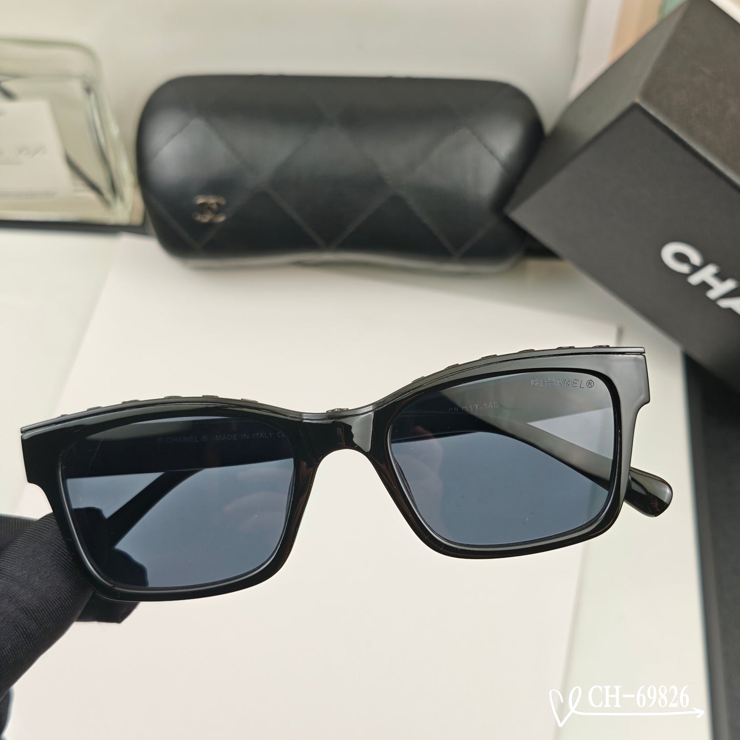 sunglasses